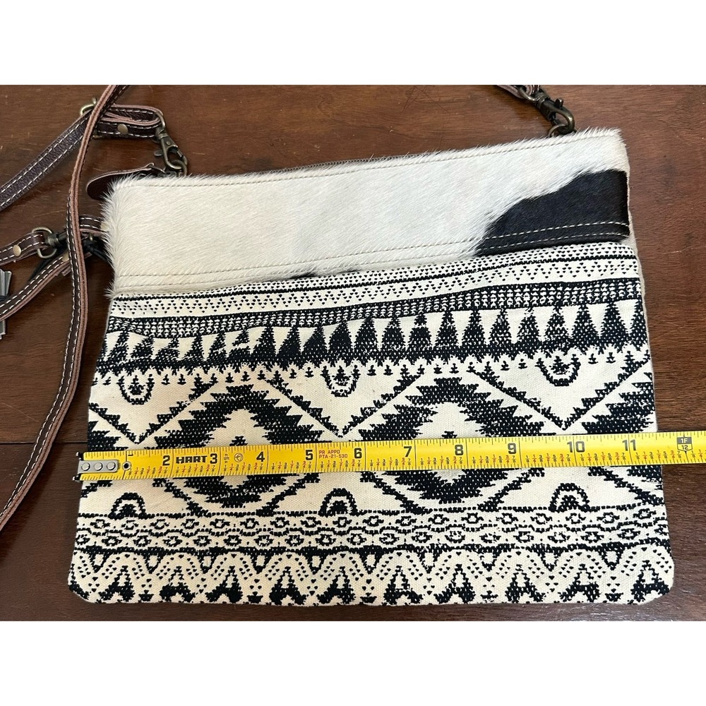 Myra Bag Handmade Boho Western Crossbody Bag Purse Cowhide Leather NEW - Picture 5 of 11